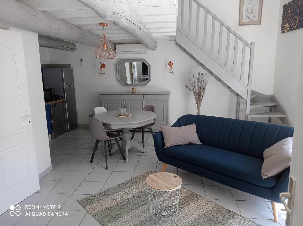 Appartements Et Valreas Exterior photo